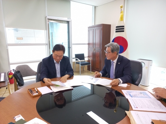오태완 의령군수, 사통팔달 도로망 확충 등 지역현안 건의